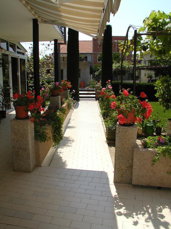 فوديس Rooms Vila Mautner المظهر الخارجي الصورة